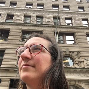 Meet your Posher, Valerie